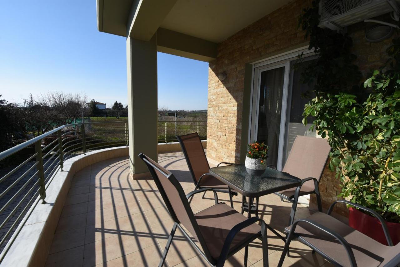 Gaia Cottage With Garden Epanomi Exterior foto